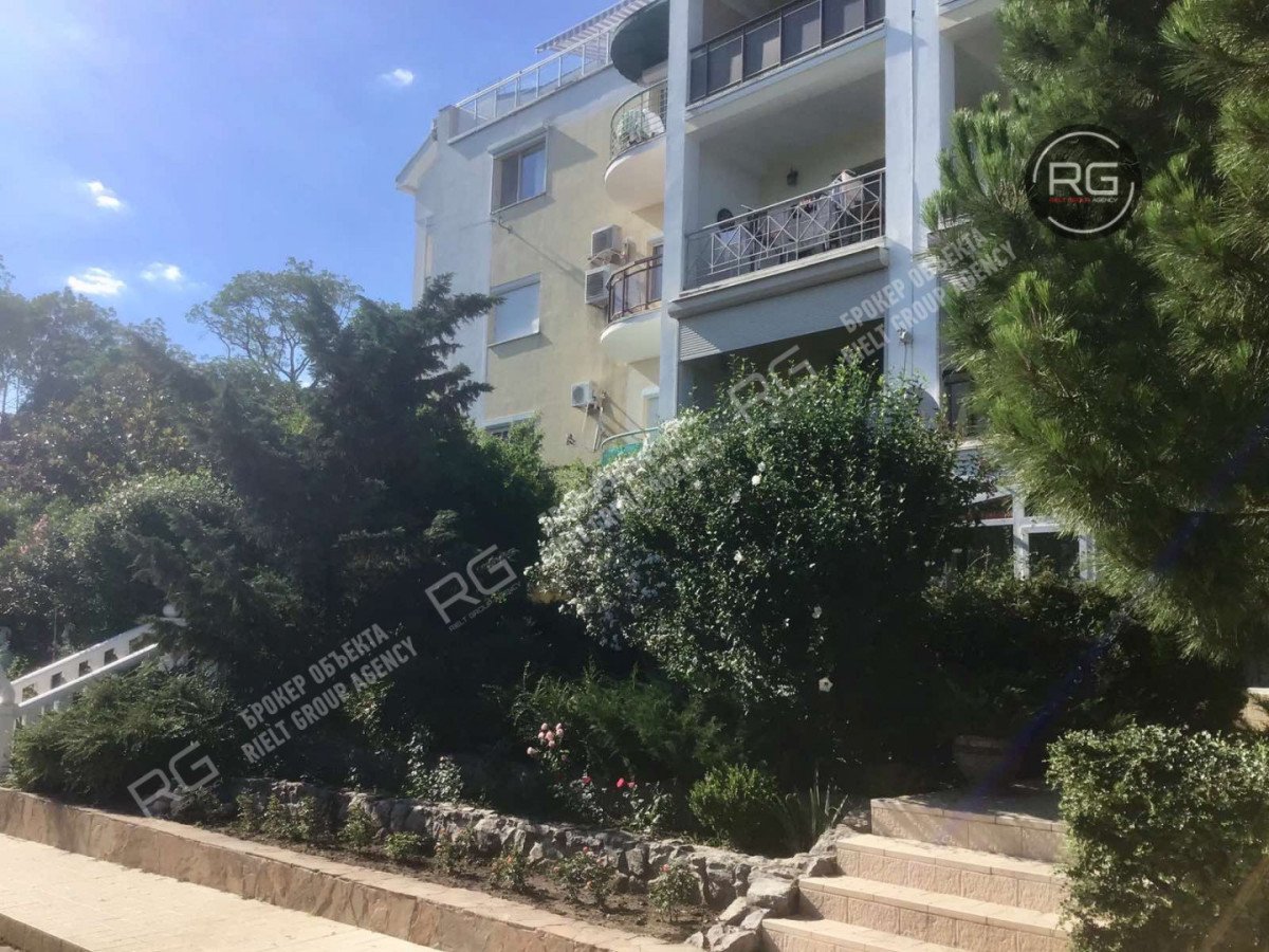 Фото 1, 1-к квартира, 55 м², Крым Республика, Ялта г., Никита п.г.т., Никитский спуск, д.57