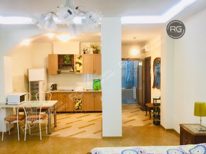 Миниатюра 2, 1-к квартира, 55 м², Крым Республика, Ялта г., Никита п.г.т., Никитский спуск, д.57