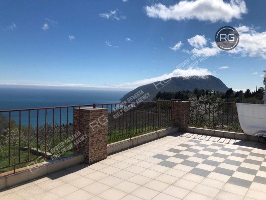 11-к дом, 298 м², Крым Республика, Алушта г., Кипарисное с., Алуштинская ул.