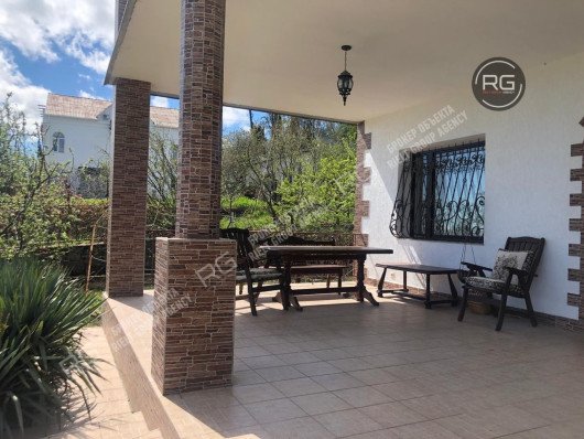 11-к дом, 298 м², Крым Республика, Алушта г., Кипарисное с., Алуштинская ул.