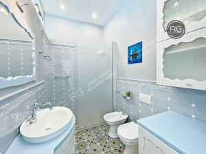 Миниатюра 9, 2-комн. апартаменты у моря, 68 м², Крым Республика, Ялта г., Приморский парк., д.1