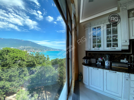 3-ккв у моря в жк Опера Прима, 118,5 м², Крым Республика, Ялта г., Приморский парк., д.1