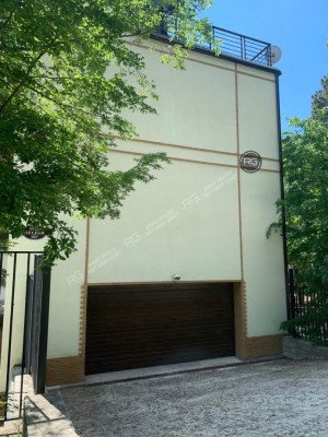 Миниатюра 23, 4-к. квартира, 97 м², 2/4 эт., 97 м², Крым Республика, Ялта г., Ливадия п.г.т., Лесная ул., д.21