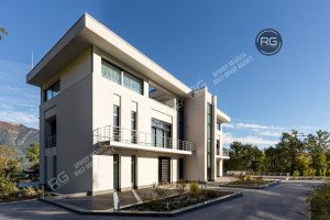 Миниатюра 1, 5-к дом, 1 137 м², Крым Республика, Ялта г., Магобинская ул.