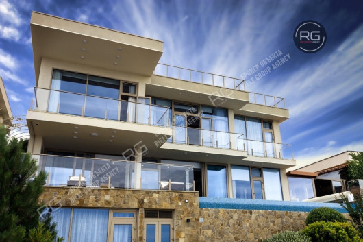 5-к таунхаус, 570 м², Крым Республика, Ялта г., Гурзуф п.г.т., Ялтинская ул., д.12к