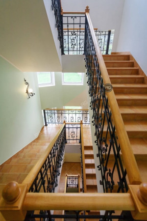 Миниатюра 12, 6-к дом, 480 м², Крым Республика, Ялта г., Восход п.г.т., Горная ул., д.22а