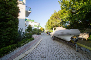 Миниатюра 14, 6-к дом, 250 м², Крым Республика, Ялта г., Никита п.г.т., Никитский спуск