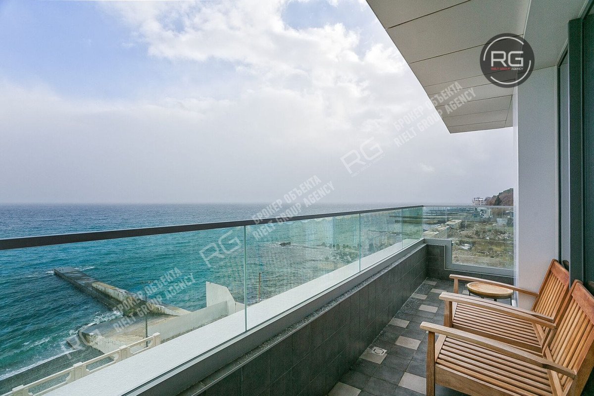 Миниатюра 13, Апартаменты у моря, 57 м², Крым Республика, Ялта г., Парковый проезд., д.8д