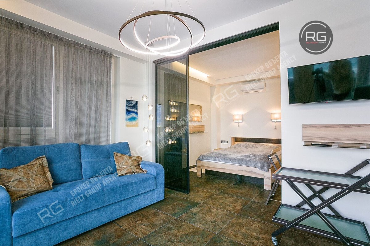 Миниатюра 2, Апартаменты у моря, 57 м², Крым Республика, Ялта г., Парковый проезд., д.8д