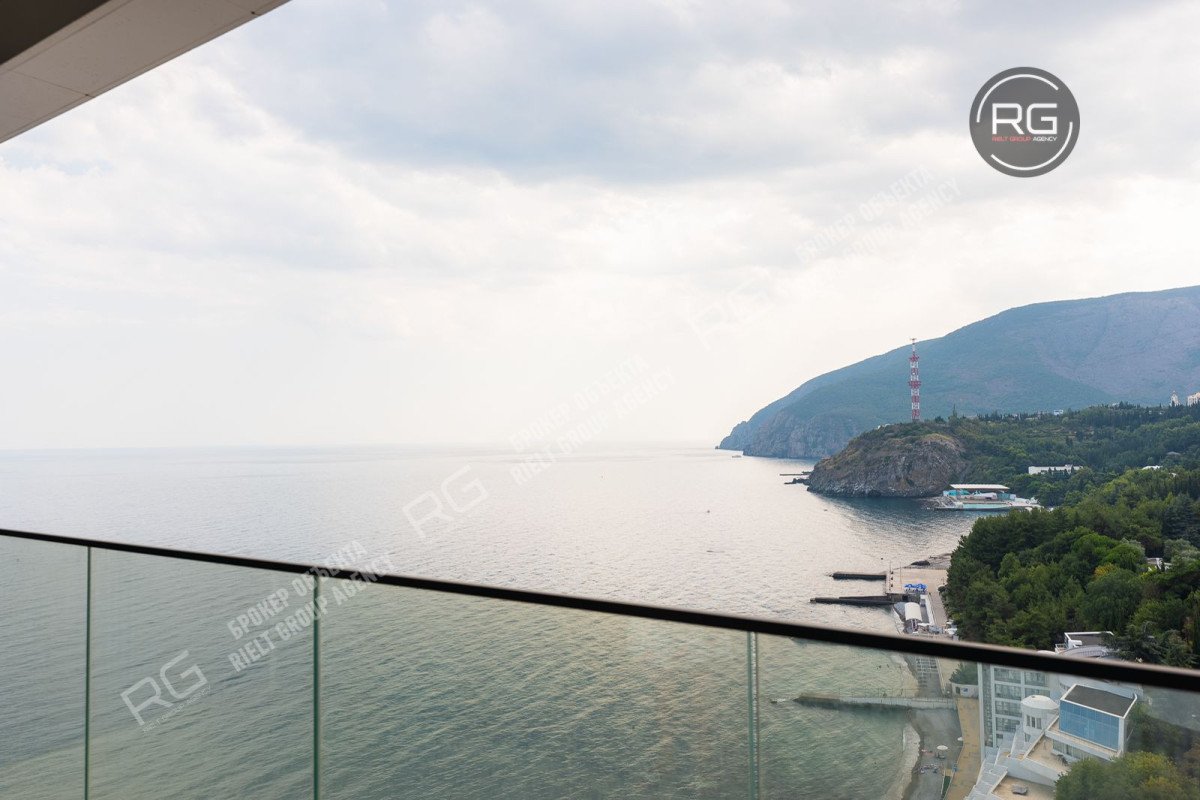 Фото 1, Апартаменты у моря, 76,2 м², Крым Республика, Партенит п.г.т., Васильченко ул., д.6в