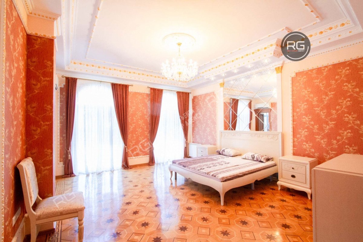 Миниатюра 9, Дом 300 м² на участке 9 сот., 300 м², Крым Республика, Ялта г., Гурзуф п.г.т., Галата ул.