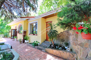 Миниатюра 19, Дом 617 м² на участке 9,8 сот., 617 м², Крым Республика, Ялта г., Павленко ул., д.10, к.а