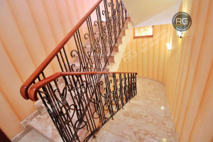 Миниатюра 5, Дом 617 м² на участке 9,8 сот., 617 м², Крым Республика, Ялта г., Павленко ул., д.10, к.а