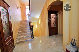 Миниатюра 6, Дом 617 м² на участке 9,8 сот., 617 м², Крым Республика, Ялта г., Павленко ул., д.10, к.а