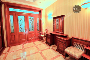 Миниатюра 7, Дом 617 м² на участке 9,8 сот., 617 м², Крым Республика, Ялта г., Павленко ул., д.10, к.а