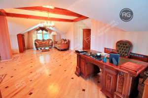 Миниатюра 9, Дом 617 м² на участке 9,8 сот., 617 м², Крым Республика, Ялта г., Павленко ул., д.10, к.а