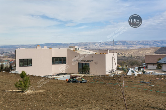 Дом с бассейном в Крыму, 153 м², Крым Республика, Симферопольский район, Краснолесье с., Дальняя ул., д.45