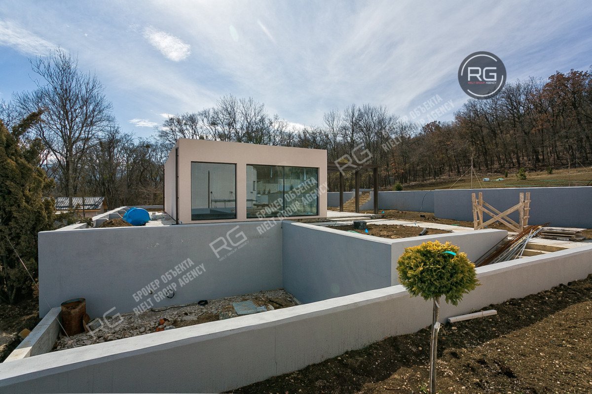 Миниатюра 13, Дом с бассейном в Крыму, 153 м², Крым Республика, Симферопольский район, Краснолесье с., Дальняя ул., д.45