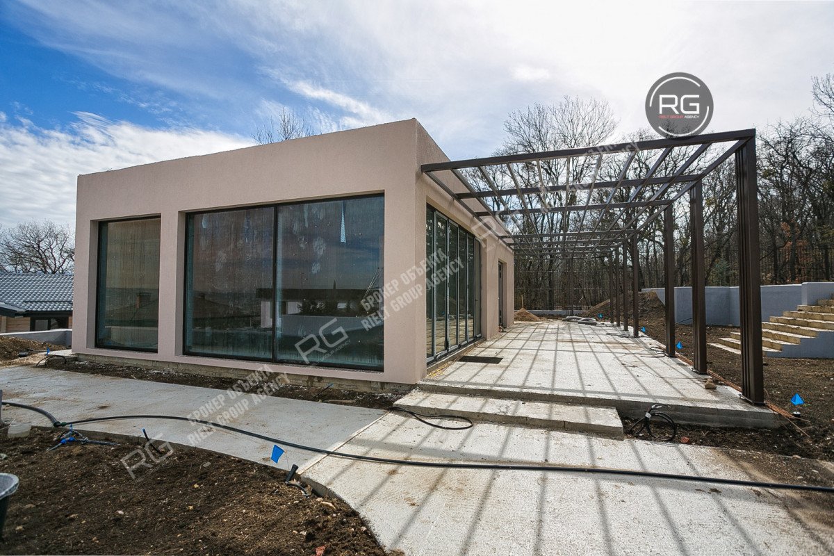 Миниатюра 27, Дом с бассейном в Крыму, 153 м², Крым Республика, Симферопольский район, Краснолесье с., Дальняя ул., д.45