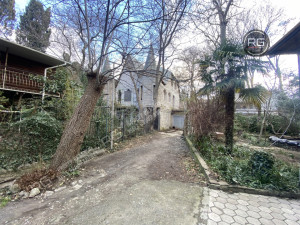 Миниатюра 6, Дом в средневековом стиле в Ялте, 179 м², Крым Республика, Ялта г., Кирова ул., д.32б