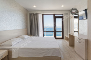 Миниатюра 4, Гостиница 27 номеров, 547 м², Крым Республика, Ялта г., Отрадное п.г.т., Мориса Тореза ул., д.8