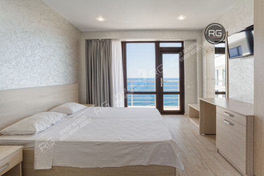 Гостиница 27 номеров, 547 м², Крым Республика, Ялта г., Отрадное п.г.т., Мориса Тореза ул., д.8