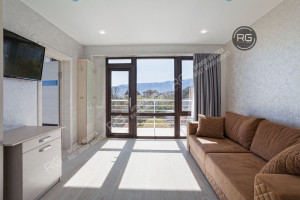 Миниатюра 6, Гостиница 27 номеров, 547 м², Крым Республика, Ялта г., Отрадное п.г.т., Мориса Тореза ул., д.8