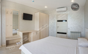 Миниатюра 8, Гостиница 27 номеров, 547 м², Крым Республика, Ялта г., Отрадное п.г.т., Мориса Тореза ул., д.8