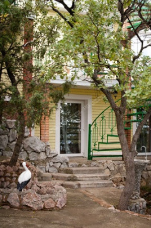 Миниатюра 2, Готовый бизнес с видом на море и горы. Алупка, 330 м², Крым Республика, Ялта г., Алупка г., Свободы ш., д.14в