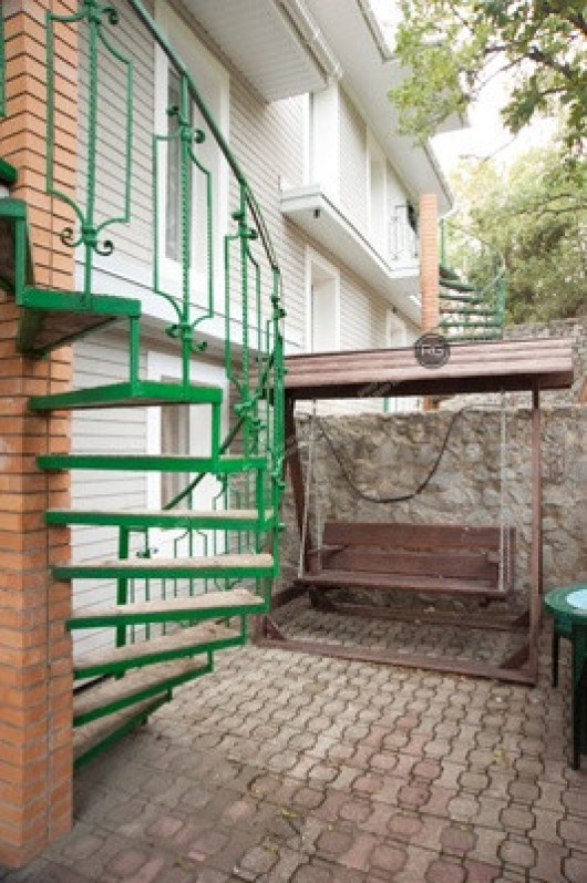 Готовый бизнес с видом на море и горы. Алупка, 330 м², Крым Республика, Ялта г., Алупка г., Свободы ш., д.14в