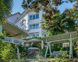 Миниатюра 2, Готовый бизнес в Алуште, 3 150 м², Крым Республика, Алушта г., Партизанская ул., д.17