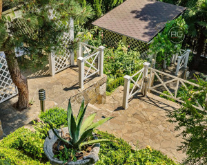 Миниатюра 6, Готовый бизнес в Алуште, 3 150 м², Крым Республика, Алушта г., Партизанская ул., д.17