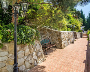 Миниатюра 9, Готовый бизнес в Алуште, 3 150 м², Крым Республика, Алушта г., Партизанская ул., д.17