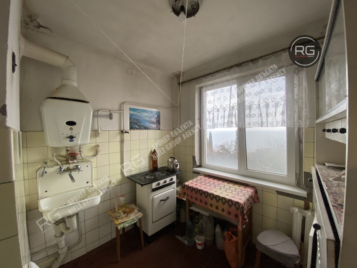 Фото 1, Квартира под отделку в Ялте, 30 м², Крым Республика, Ялта г., Сеченова ул., д.16