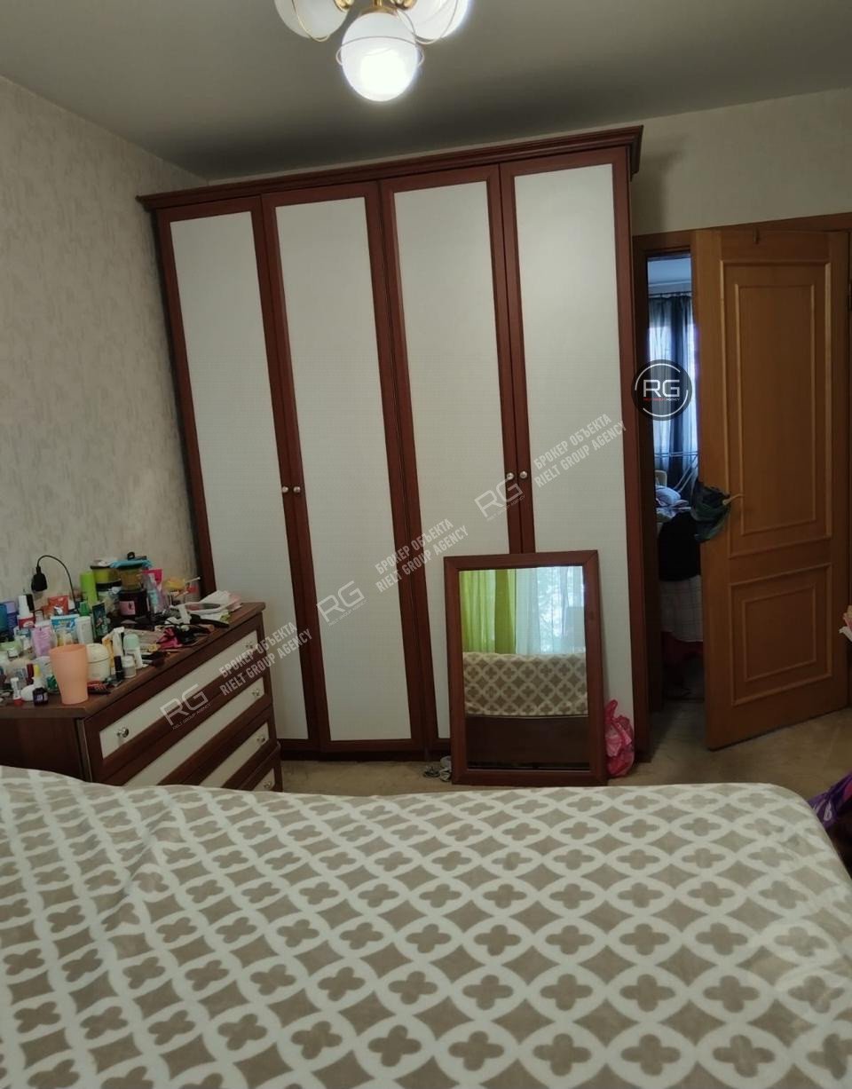  Квартира рядом с метро! 