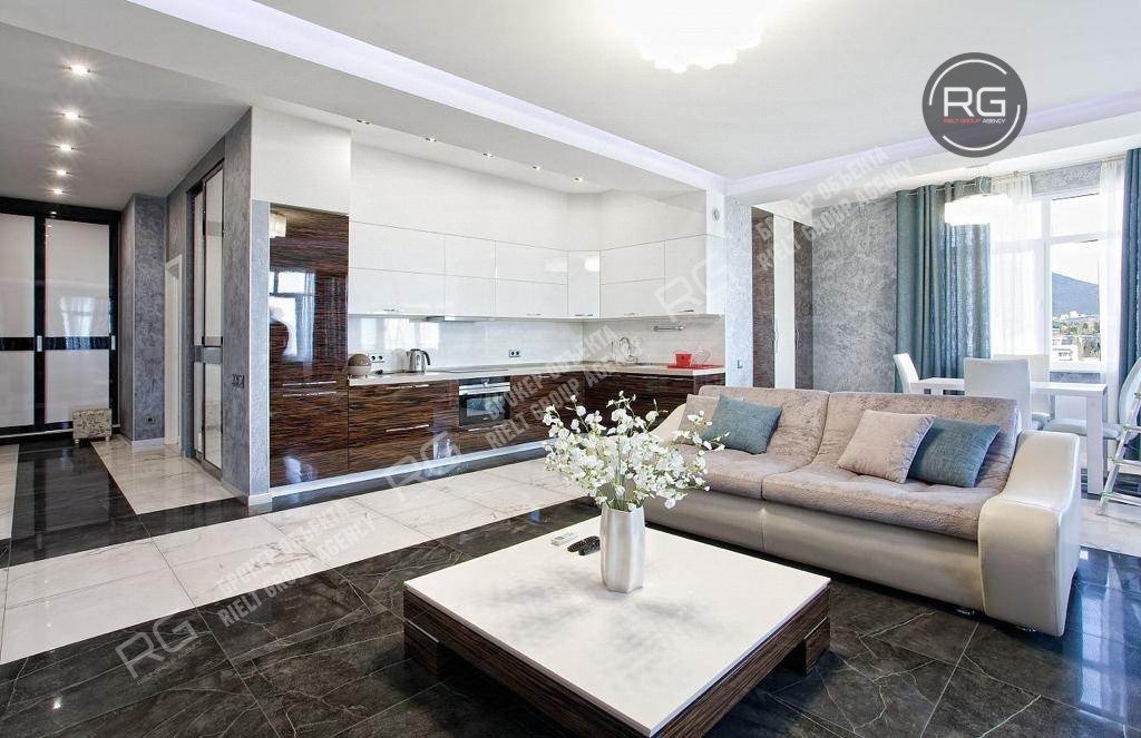 Фото 1, Квартира-студия, 73 м², 8/9 эт., 73 м², Крым Республика, Ялта г., Красных Партизан ул., д.14, к.Б