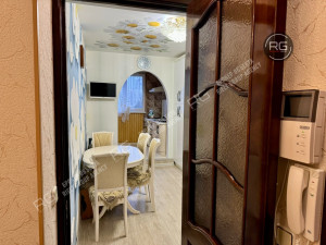 Миниатюра 3, Квартира у моря в Керчи, 66,7 м², Крым Республика, Керчь г., Кирова ул., д.111