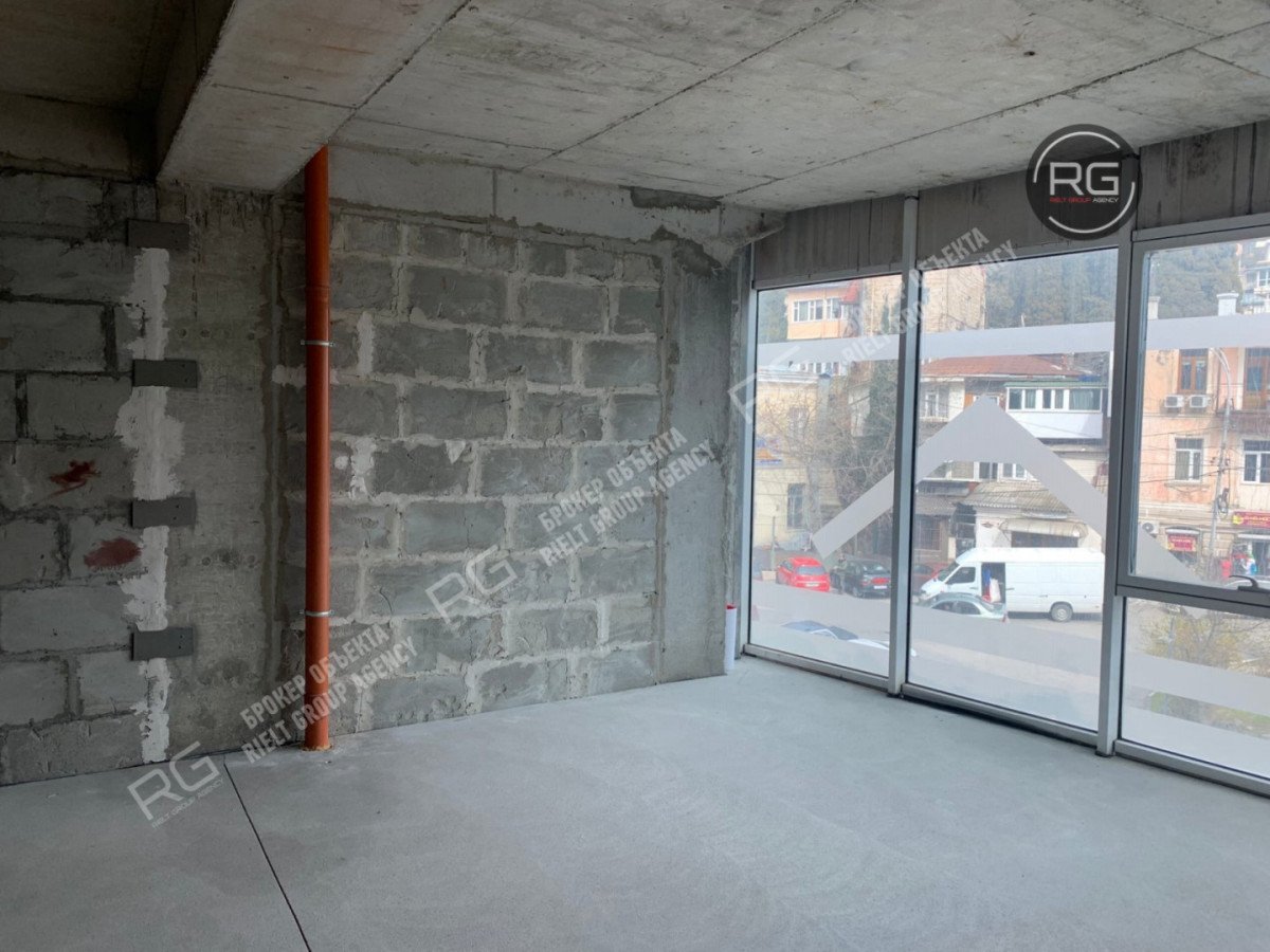 Фото 1, Квартира в ЖК "Адмиралтейский", 57,3 м², Крым Республика, Ялта г., Руданского ул., д.8