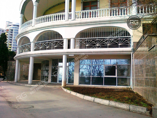 Новое коммерческое помещение в Ялте. Проект под, 600 м², Крым Республика, Ялта г., Ленина В.И. имени наб., д.22