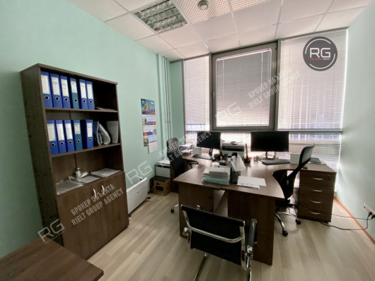 Офис 96 м2 с арендаторами, 96 м², Санкт-Петербург, Московский район, Конституции пл., д.7