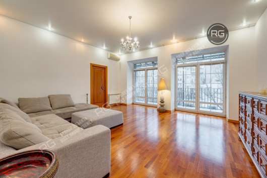 Отличная квартира у Кремля!, 109,7 м², Москва, Тверской район, Брюсов пер., д.12