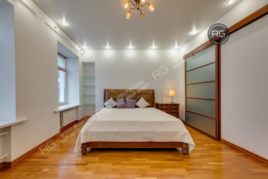 Отличная квартира у Кремля!, 109,7 м², Москва, Тверской район, Брюсов пер., д.12