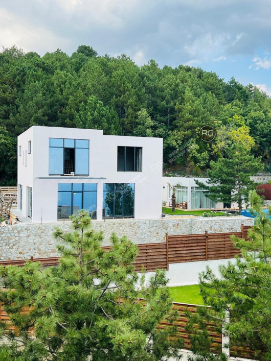 Отличный проект на ЮБК!, 265 м², Крым Республика, Ялта г., Фрунзе пер., д.80А