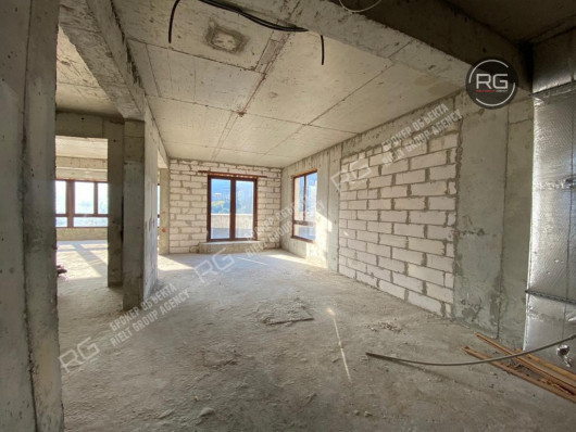 Пентхаус с видом на горы в Ялте, 467 м², Крым Республика, Ялта г., Ломоносова ул., д.25