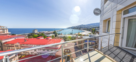 Пентхаус в аренду в центре Ялты, 285 м², Крым Республика, Ялта г., Игнатенко ул., д.5