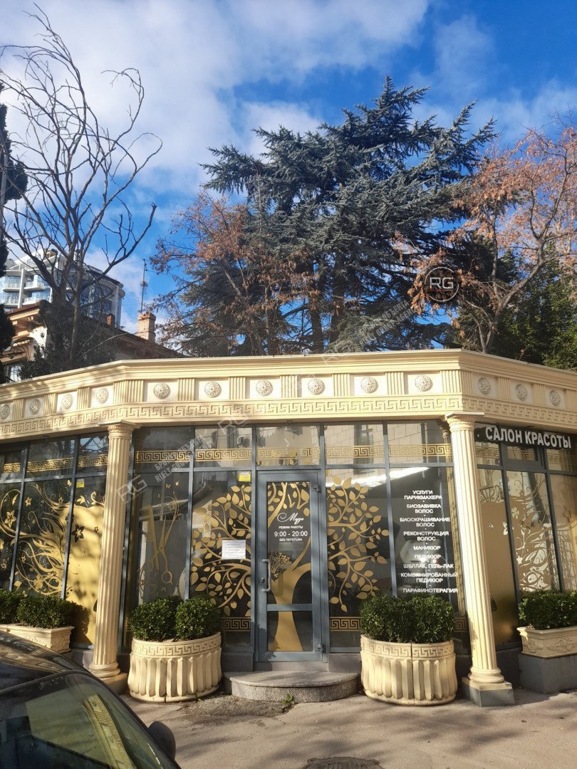 Фото 1, Помещение в центре Ялты, 30 м², Крым Республика, Ялта г., Карла Маркса ул., д.12