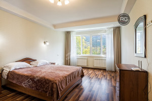 Миниатюра 14, Продажа 3-этажного дома в Ялте, 300 м², Крым Республика, Ялта г., Изобильная ул., д.15