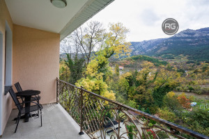 Миниатюра 15, Продажа 3-этажного дома в Ялте, 300 м², Крым Республика, Ялта г., Изобильная ул., д.15