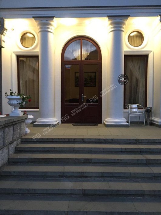 Продажа мини-отеля (13 номеров) в пгт. Кореиз., 512 м², Крым Республика, Ялта г., Кореиз п.г.т., Кореизское ш., д.2
