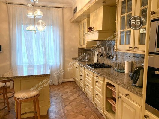 Просторная квартира на Московском, 197,5 м², Санкт-Петербург, Московский район, Московский пр-кт., д.192-194